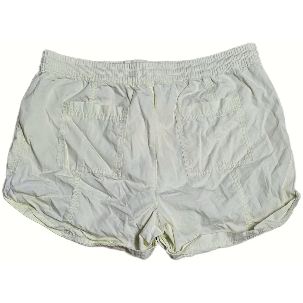 Lou & Grey Casual‎ Shorts Women's Size M Light Green Cotton Drawstring Waist